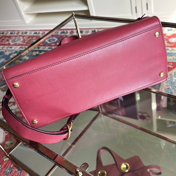 Authentic Burberry bag - Picture 6 of 13